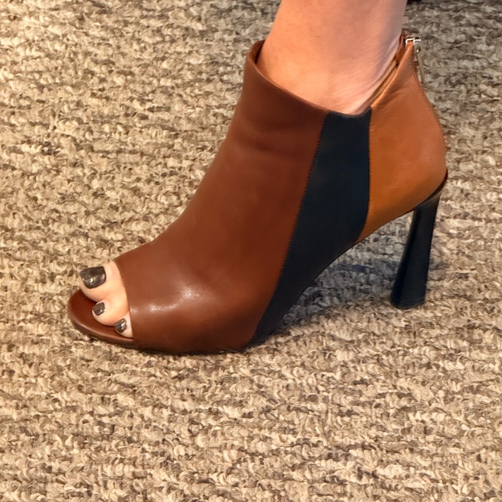 Vince Camuto Brown and Black Heeled Peep Toe Boots - Picture 7 of 8